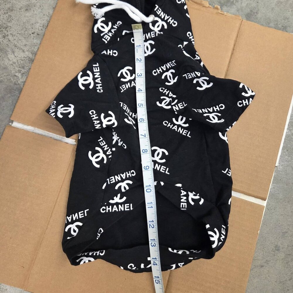 Chanel Hoodie for small pets - Picture 3 of 4
